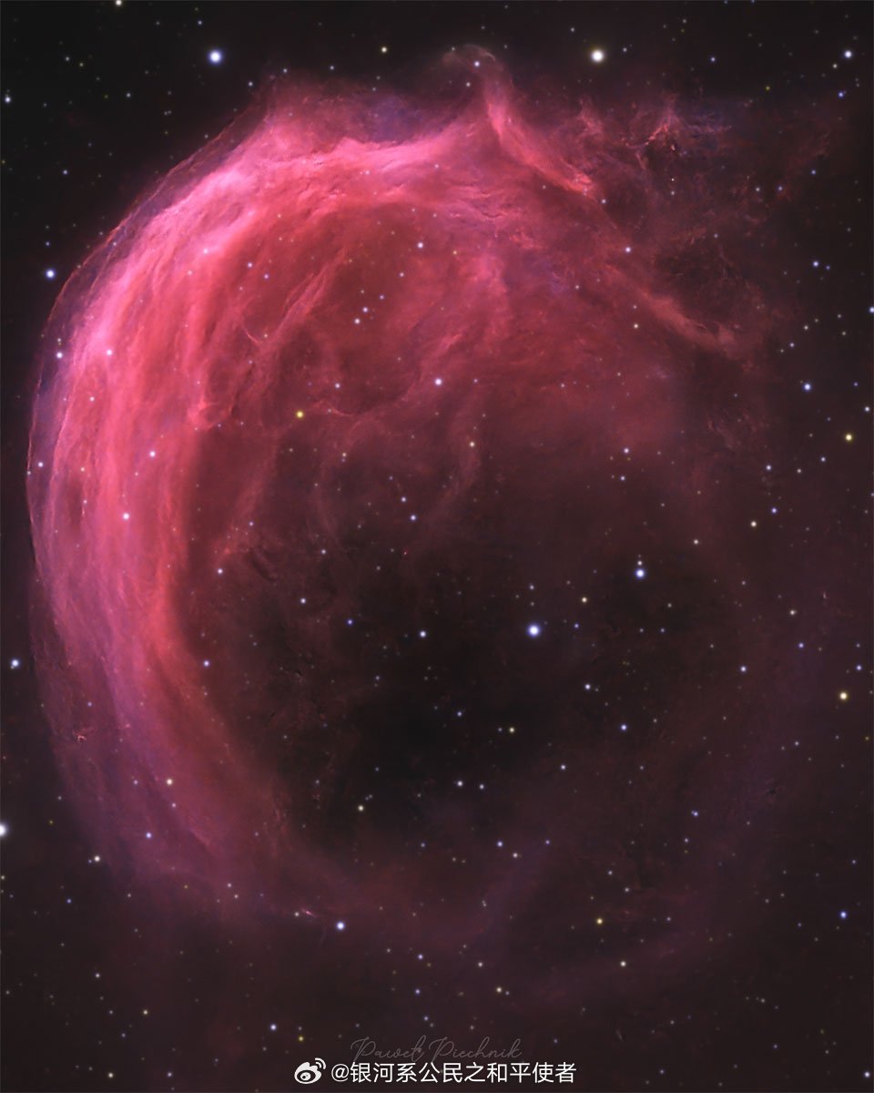 Sh2-188：虾星云图源：Pawel Piechnik说明： 是什么造成了虾星