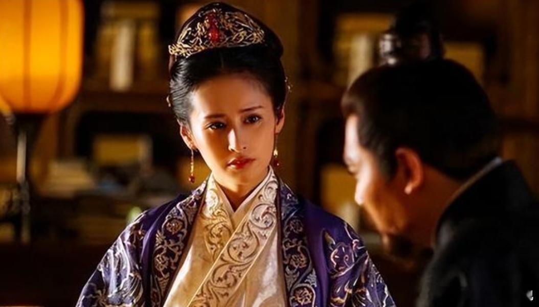 历史 1404 年，朱棣立长子朱高炽为太子，朱高煦私下抱怨：“父皇曾答应立我，如