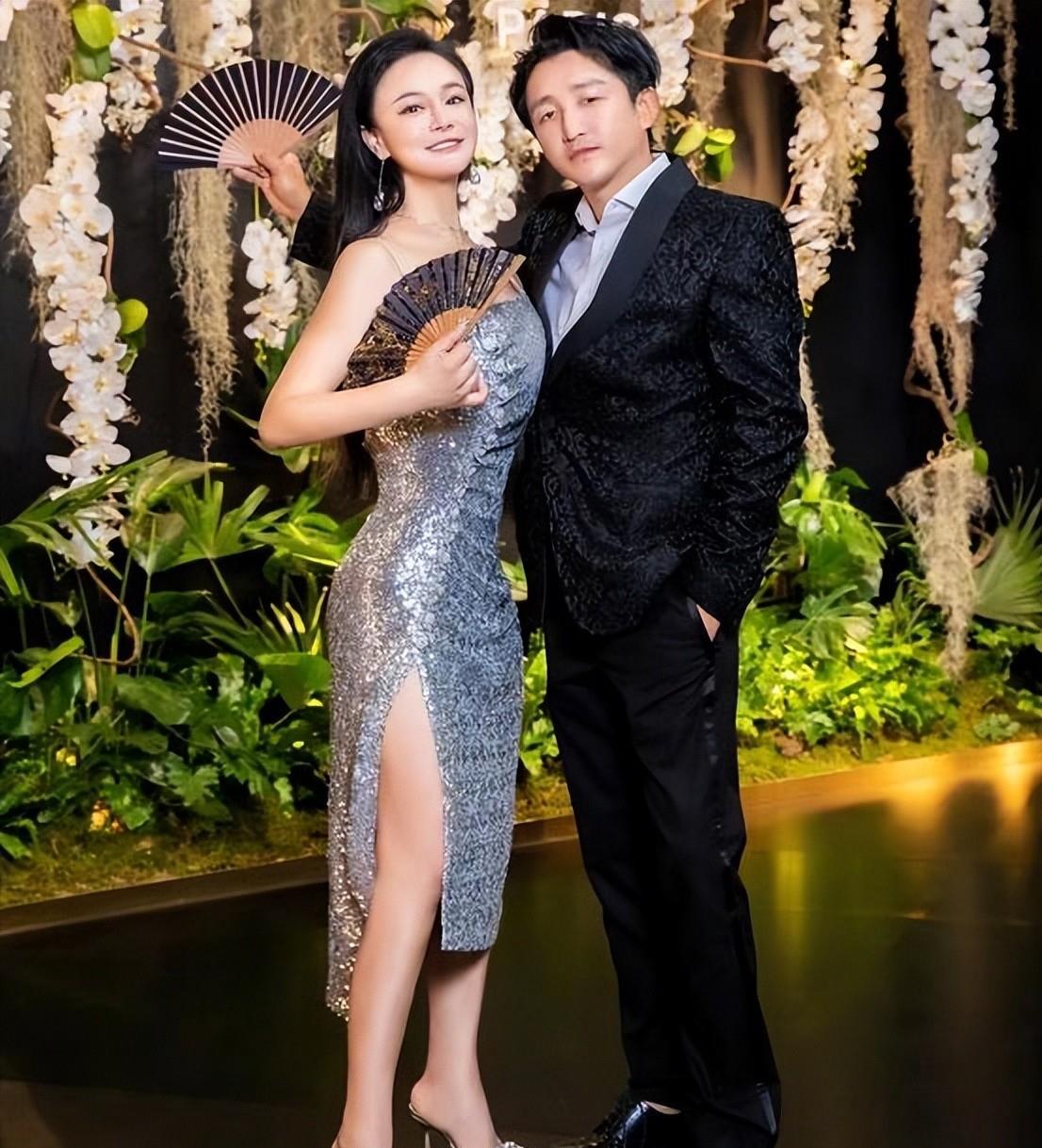 邹市明创业失败上热搜，评论区彻底沦陷：求拳王帮忙选老婆
谁也没想到，昔日风光无限