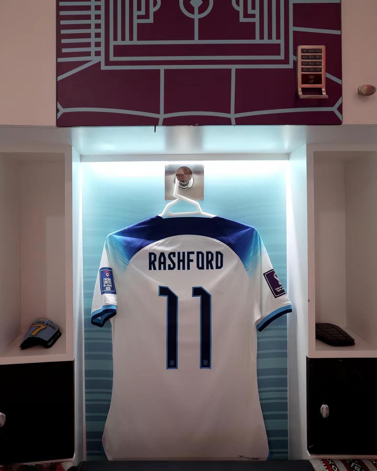 这三年里变了什么吗RASHFORD 11 英格兰队 拉什福德