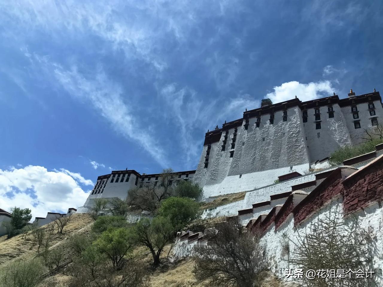 早上好！无论做人还是做事，只想占尽全部好处，不想让旁人沾油水的做法，哪怕是占尽道