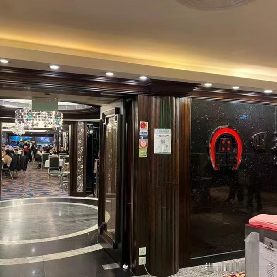 【澳门餐厅/四五六上海酒菜馆】
🍽️ 澳门四五六上海酒菜馆，正宗上海味，美味不