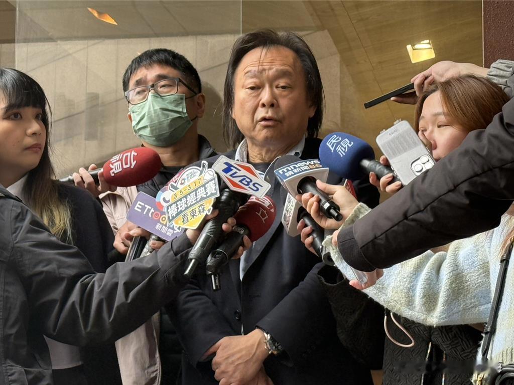 不满刘世芳等被列“台独顽固分子”荒唐无稽 王世坚叫嚣：无聊 我也能列对岸十个！