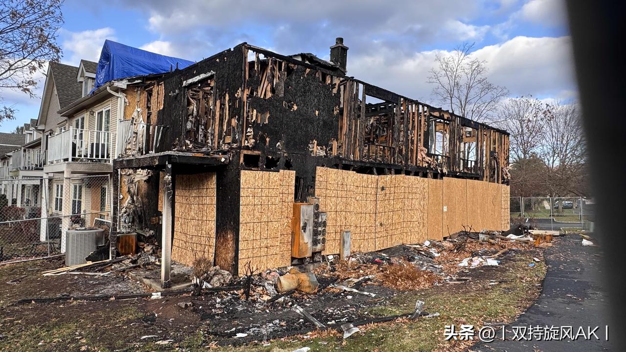 看了这个你还羡慕美国房子吗？

路面老化重铺，物业费要涨；游泳池水质不达标，物业