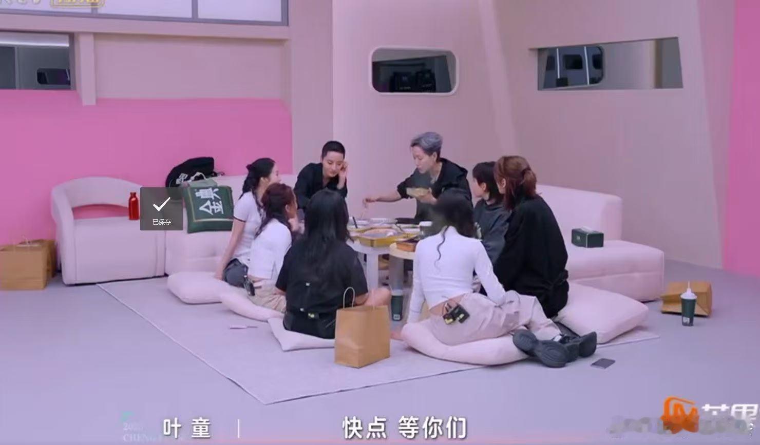 李斯丹妮一打三JYP 乘风2025四公 是谁的DNA动了？初代浪姐的舞台交锋，李