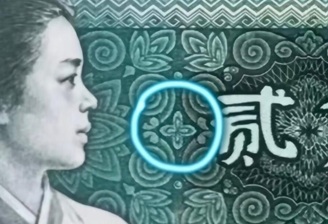 这几天估摸着LV也要慌了，
因为它的背后空无一人，而茉莉奶白背后站的都是支持它的