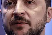 乌克兰宁扛不投降，不是硬刚，是想投都没路退！

说乌克兰快被打到 “只剩底裤”，