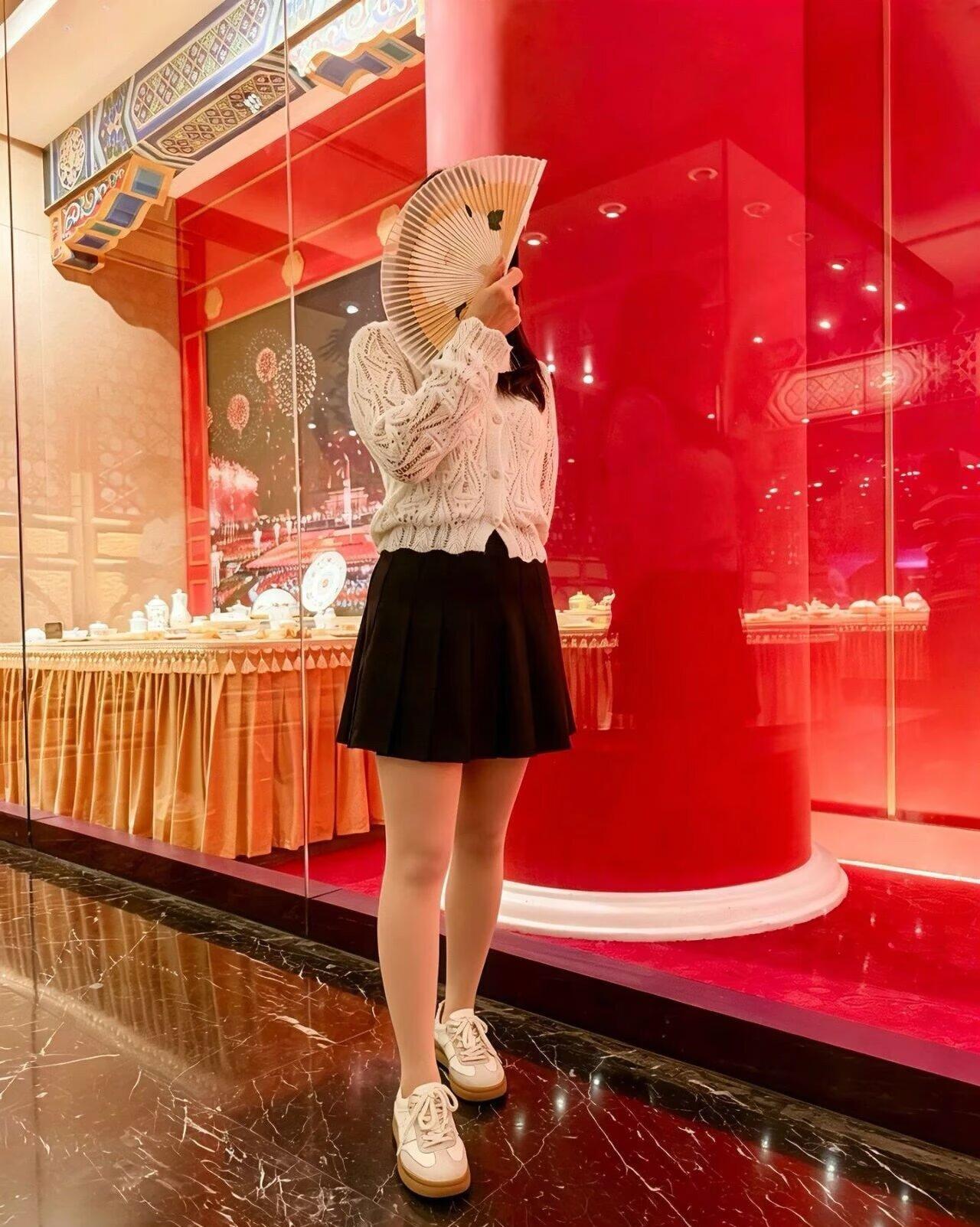 表妹有点害羞暖心表妹御姐 丝袜美女控  御姐