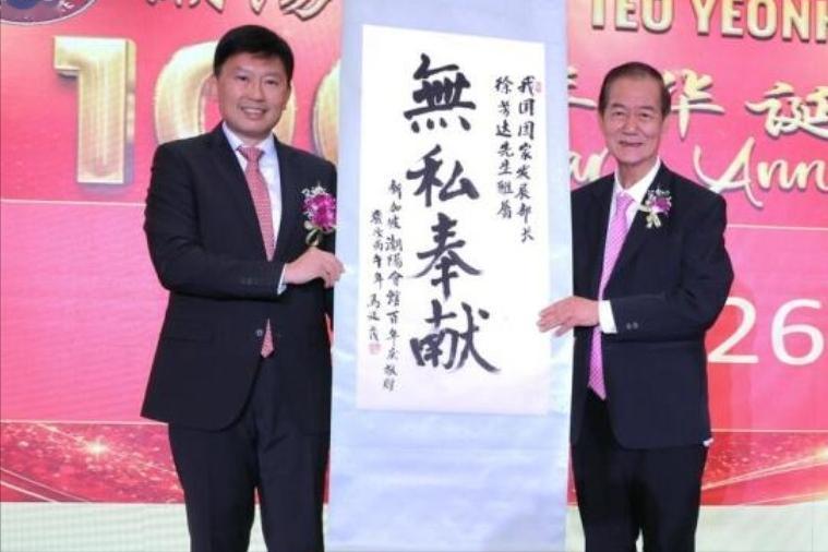 新加坡的身份焦虑：华人占75%，为什么活得这么拧巴？
75%是华人，官方语言却是