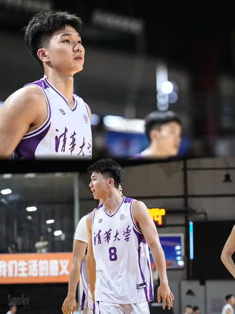 CBA新闻几则：石奎弃选秀加盟金牛、曾繁日成自由球员。
1、四川男篮深陷困境，选