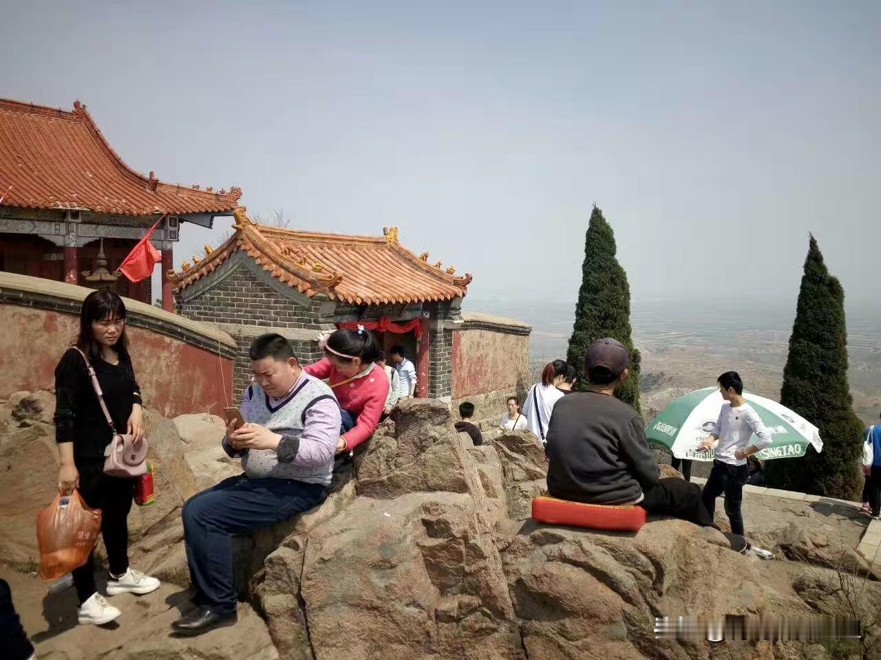 遗憾的是，往日登山漫步的时光，如今只剩回忆。