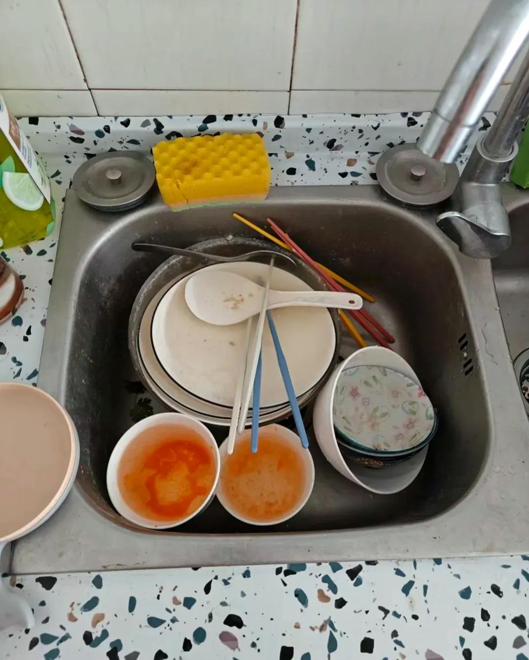 爱做饭的人是不是都不爱洗碗？
在我家，我是比较爱做饭的，但我真的不想洗碗，
我弟