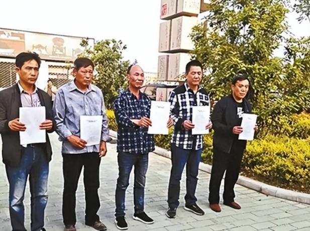 1996 年，五名无辜青年含冤入狱，被关押 21 年后才得以无罪释放。令人感慨的