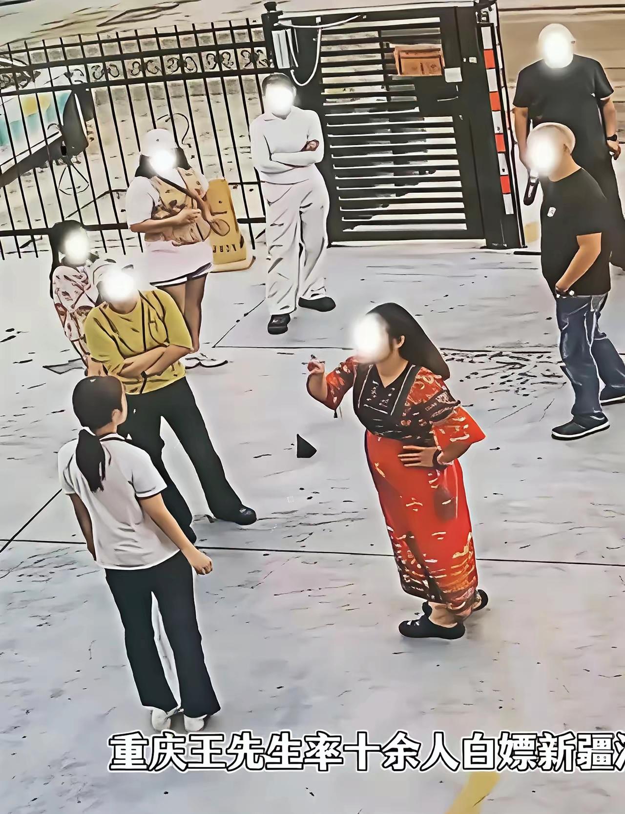 道歉，道歉，道歉，重庆王先生
​真没想到，“睡车维权”的王先生，竟是重庆北碚的工
