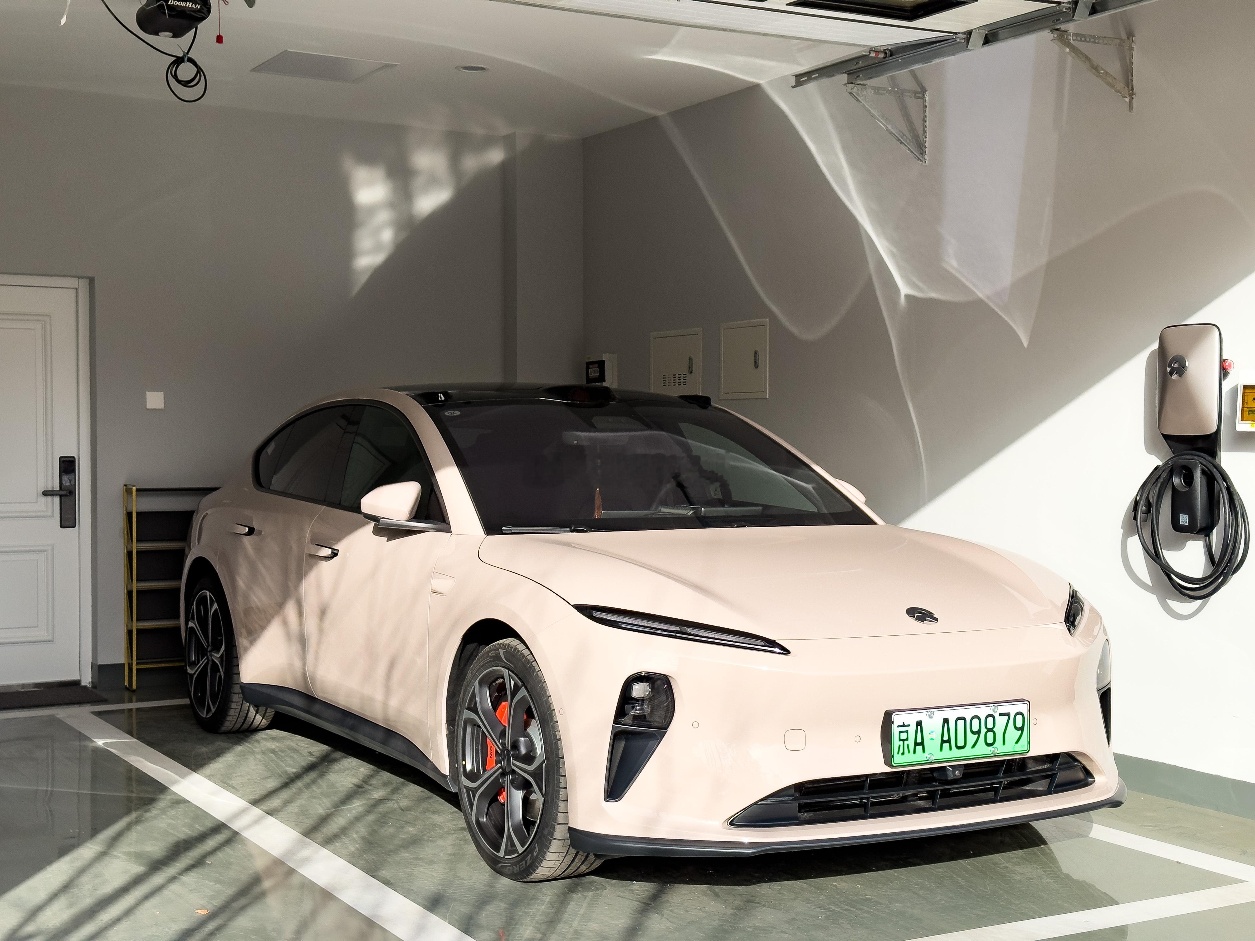 新ET5已经提俩月了，总体来说还是非常满意的，可以说把前代车型上的抱怨都做了调优