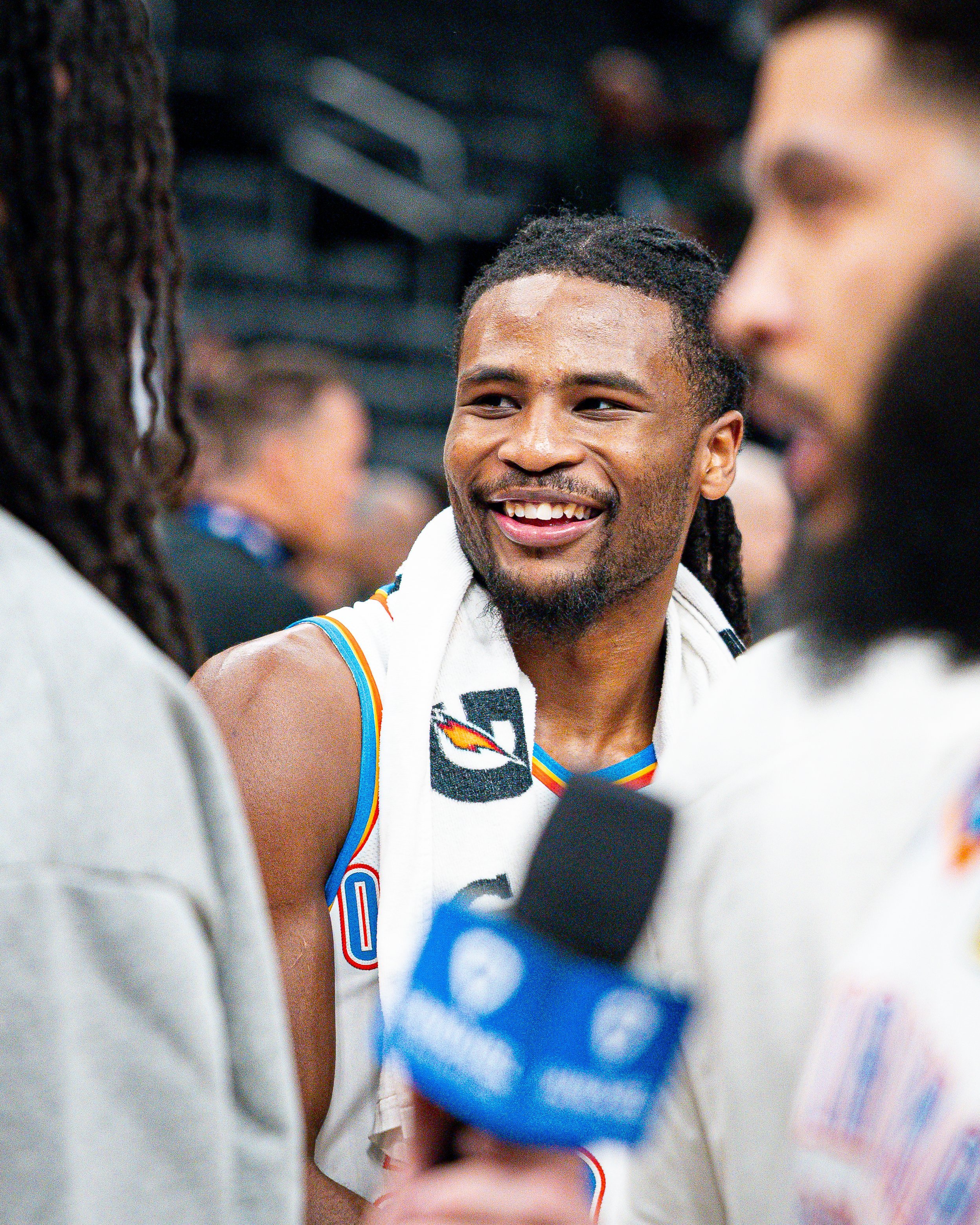 周末记得起来看比赛！晚安大伙，晚安雷霆步行者vs雷霆雷霆