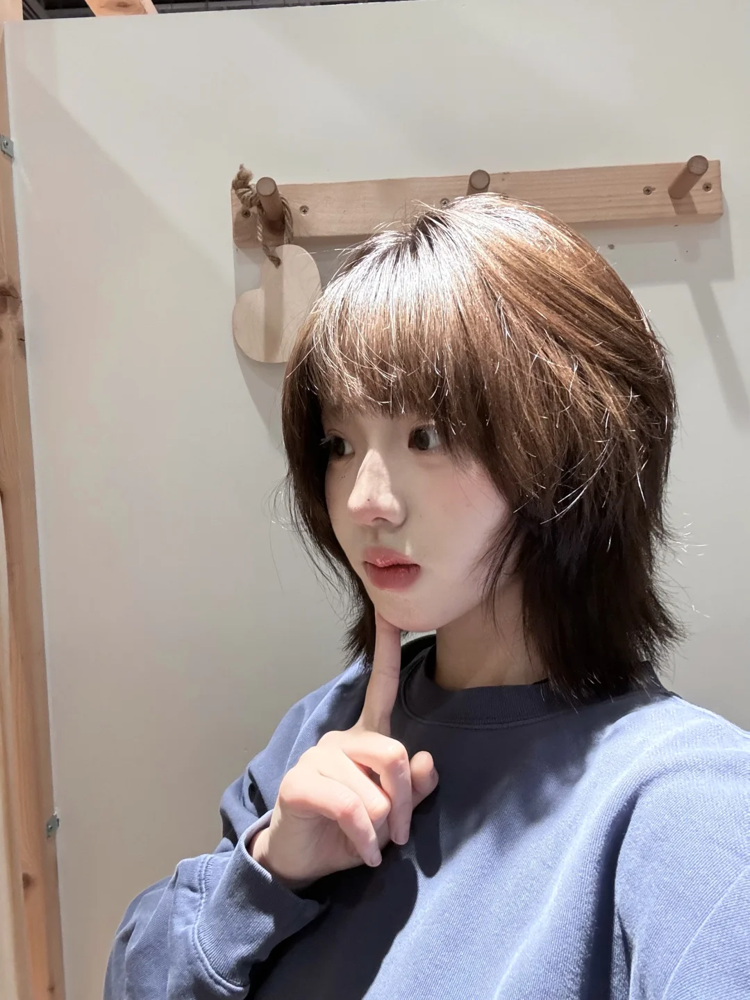 诡秘，去试衣间出片吧。