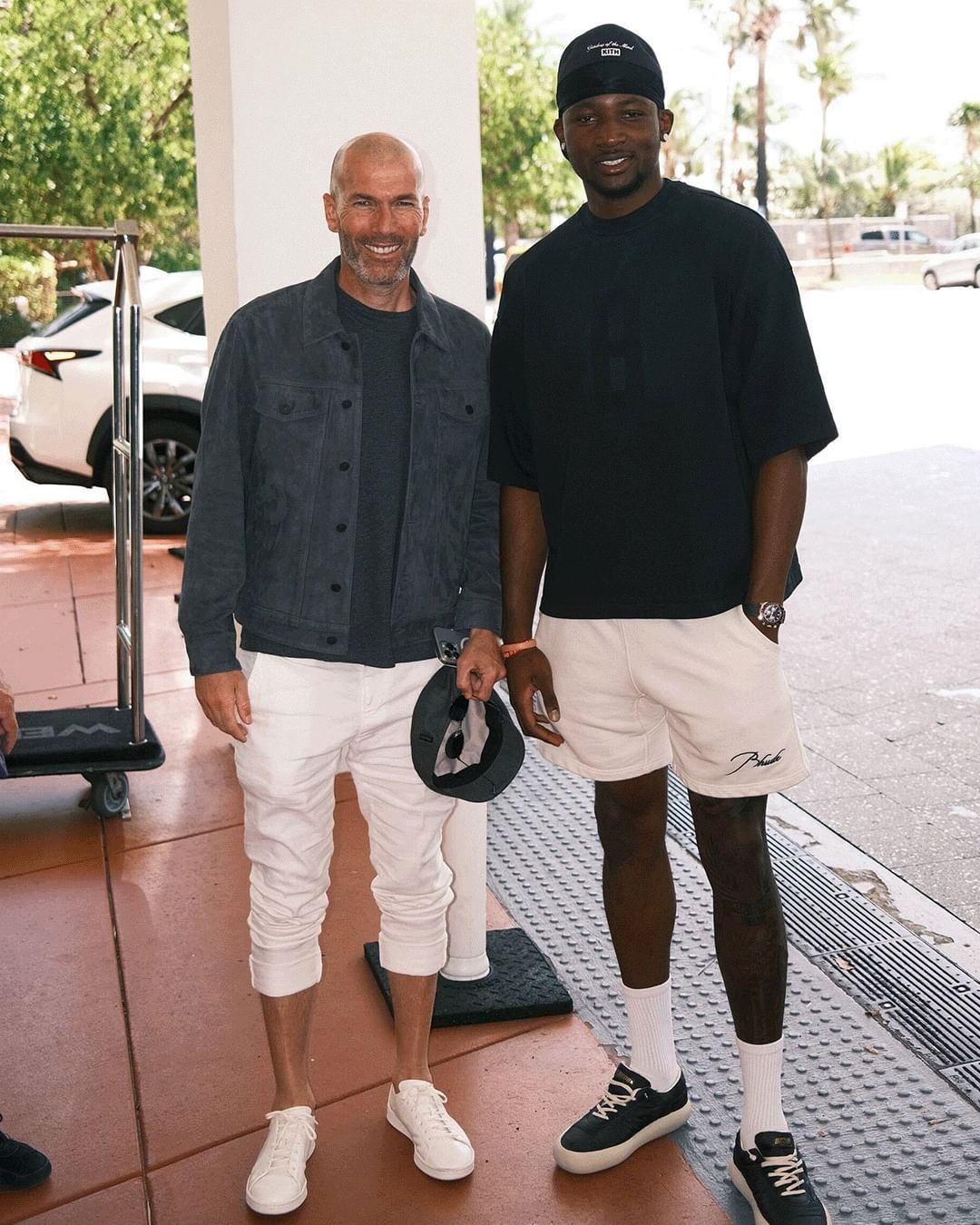 库明加和施丹合影[doge][doge]球迷留言：施丹是不是要代替科尔做主教练了