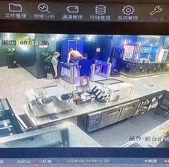 中国不是法外之地！上海这4名非洲阿尔及利亚小伙的操作，离谱到家了：两次撬门闯入私
