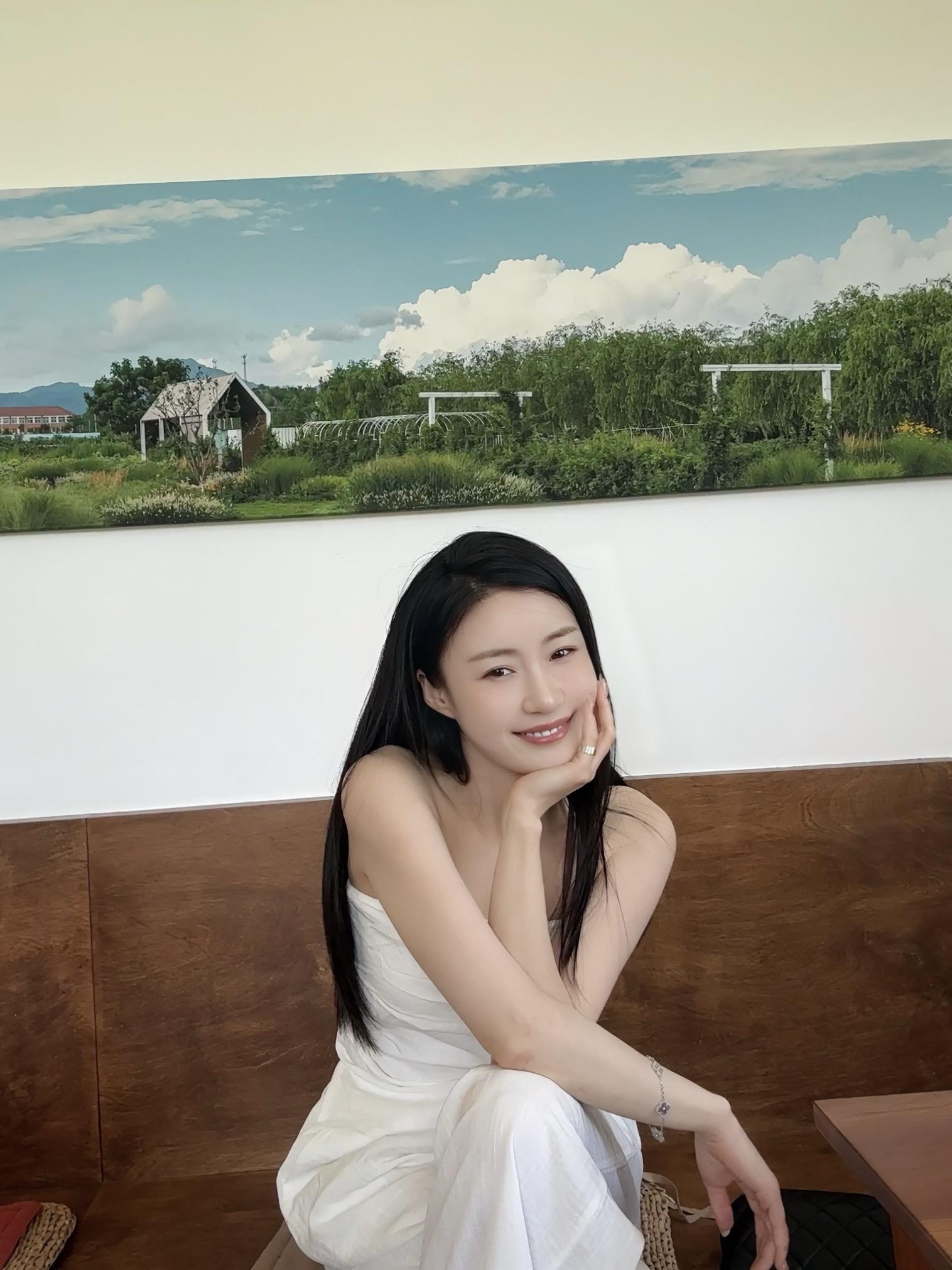 “幸福没有标准答案”📖。“在这个世界上， 幸福从来就没有标准答案 有...