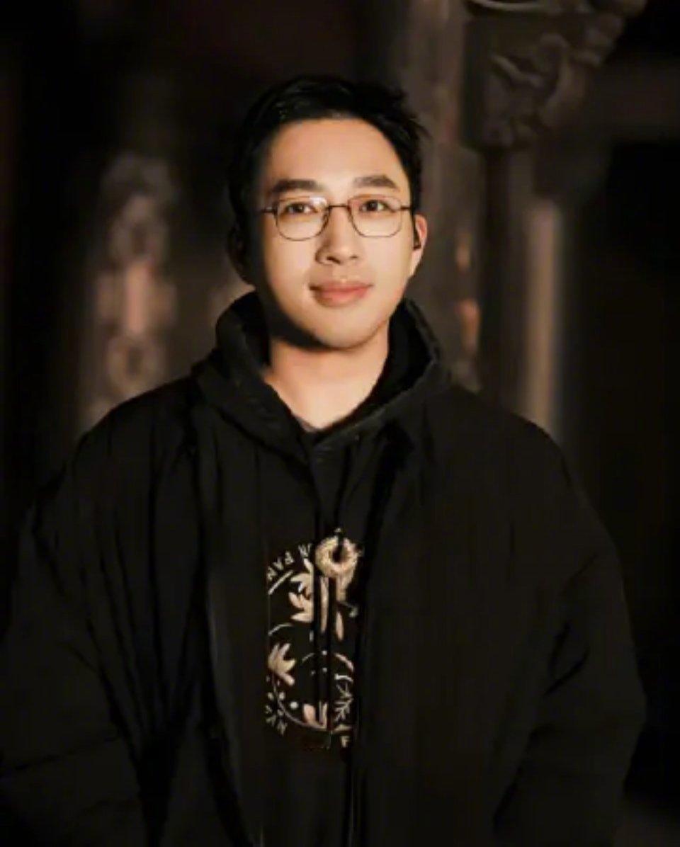 于正内涵任嘉伦 啊？于正这是一点面子都不给任嘉伦的吗？复盘了整件事情的经过如下：