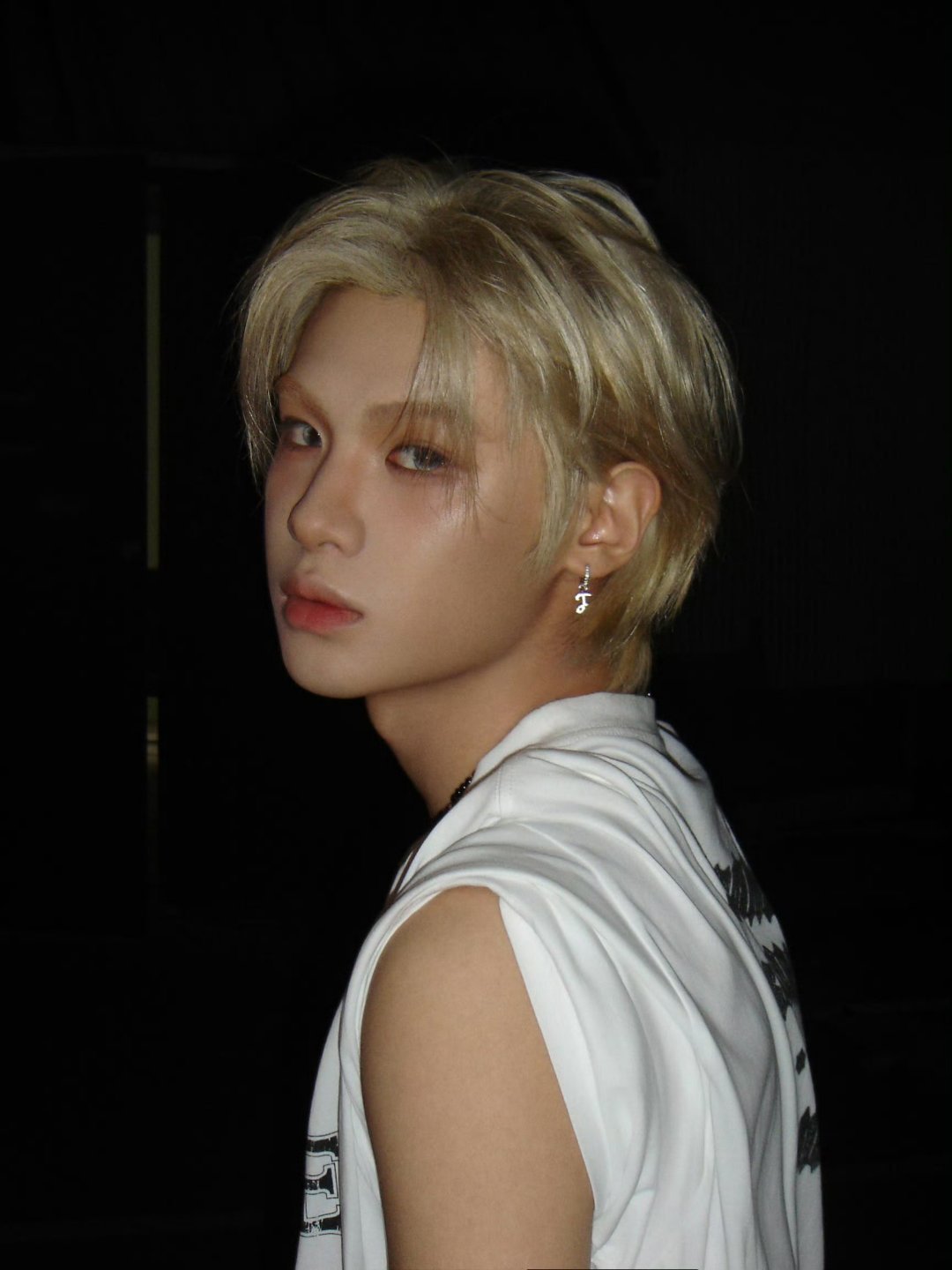 黄明昊 hmh黄明昊我的妈耶 hmh黄明昊张十一 hmh黄明昊新专辑glitch