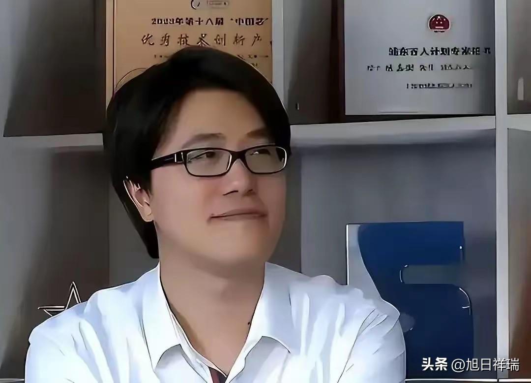 美国砸天价奖金、送永久绿卡，排队疯抢一个中国留学生。谁知他拿到学位当天，头也不回