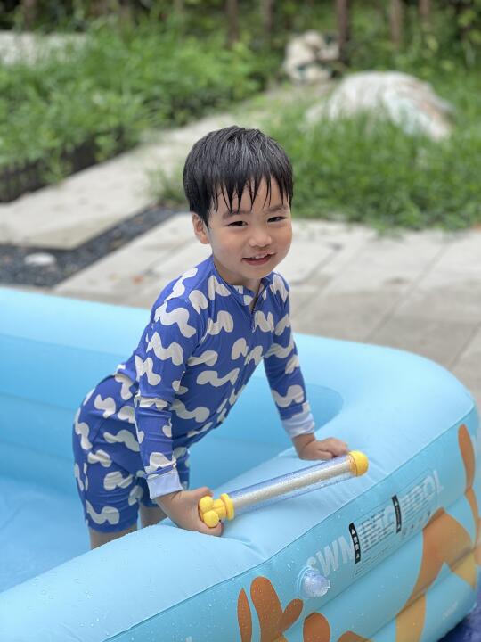 我那三岁四个月的小男孩，负责开心就好💗