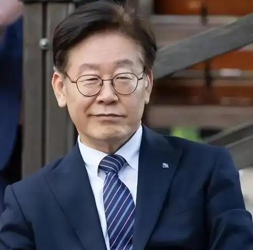 韩国国防部正式宣布，6月26日，为应对朝鲜军事威胁，韩国国防部正式宣布：将迅速提