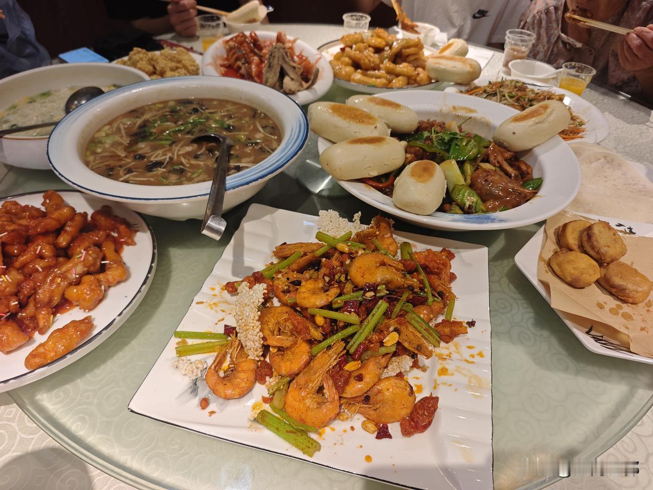 河南菜为啥走不出河南？河南人这么多，有几个能说出几道正宗的河南菜的？河南菜除了烩