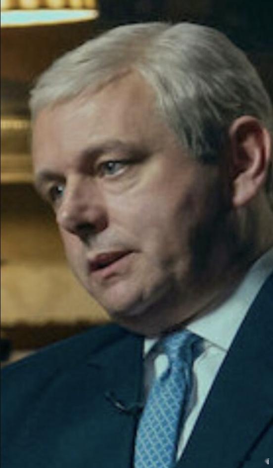 亚马逊发布限定剧剧《王室丑闻》首批剧照，9月19日开播。该剧由Michael S