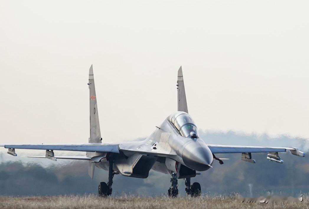 中国空军能否五代同堂？
歼-7战斗机大概率会在2026年全部退役完毕，歼-8F只