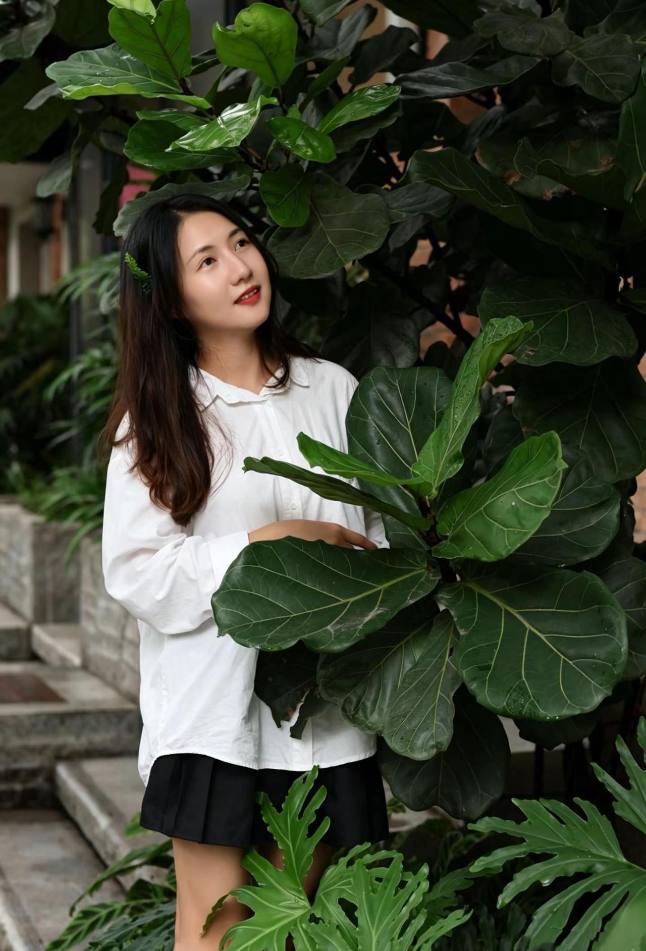这世界从不缺漂亮的女孩子，也没有人会一直为你着迷，所以你要独立，经济独立，思想独