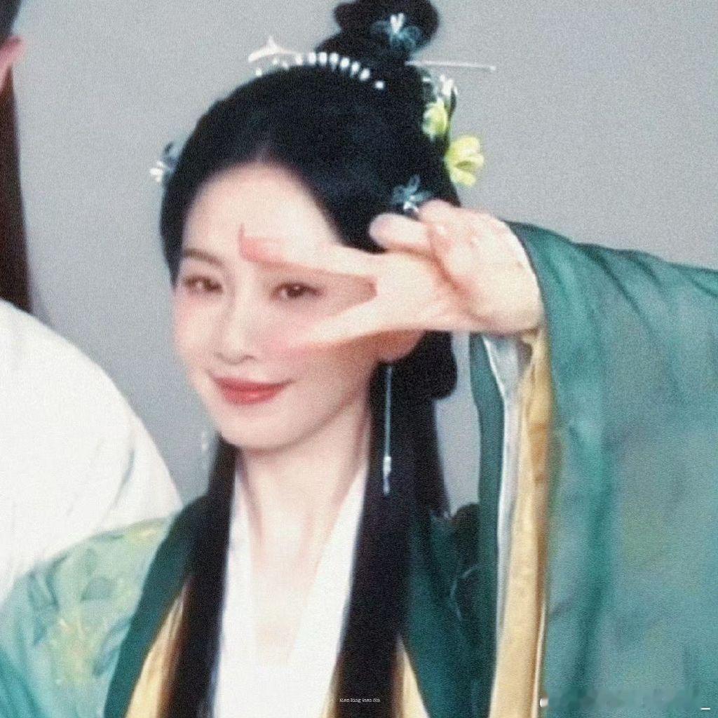 那必须是我们淮水竹亭地东方淮竹呀！