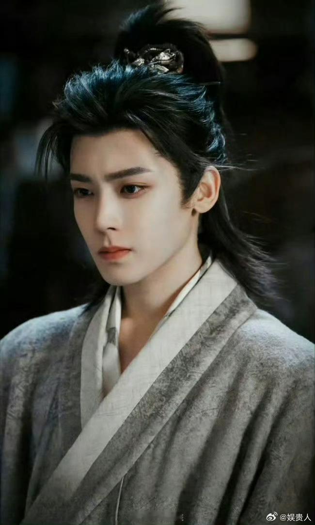 侯明昊鹤男主演七星彩侯明昊鹤男或演七星彩 爆七星彩主演已定，侯明昊和鹤男搭档主演