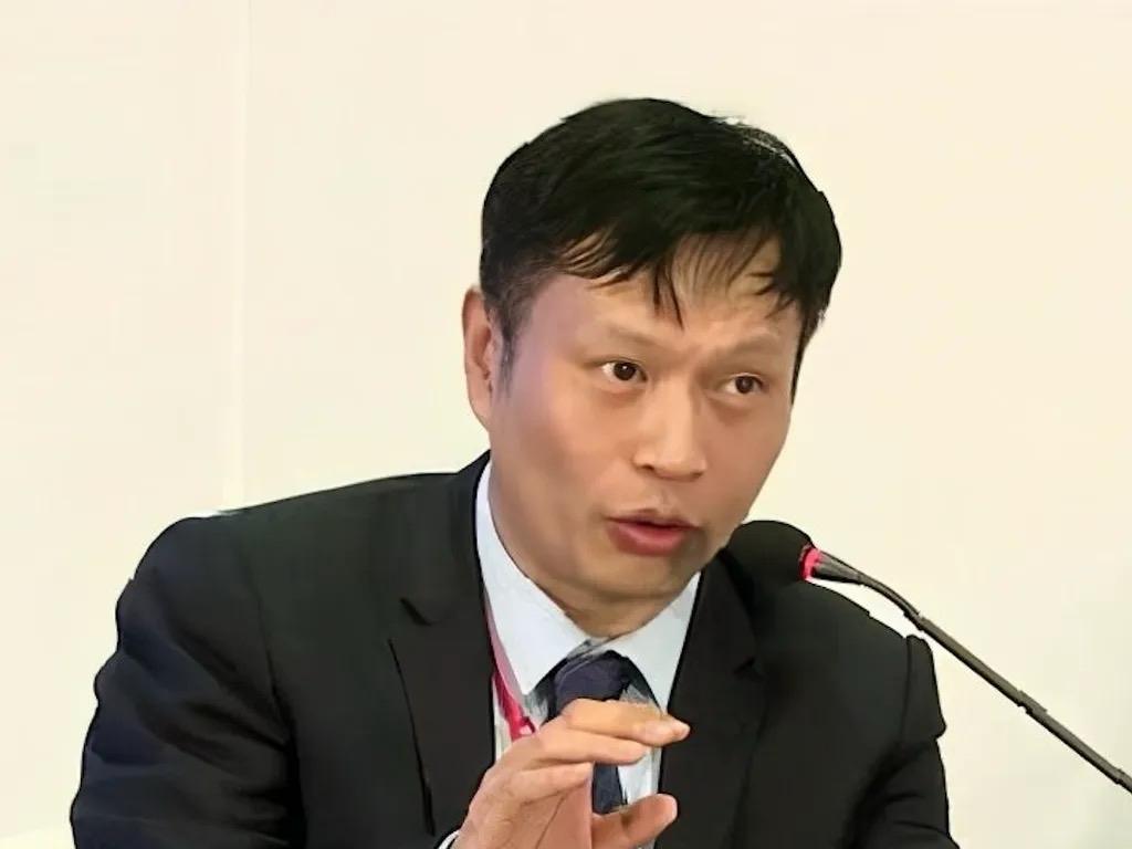 近日，迅雷公司对前CEO陈磊及其核心团队提起民事诉讼，追索金额高达2亿元，再度揭