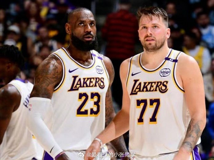 恭喜湖人！詹姆斯主动降薪，美媒曝光新合同，网友：白菜价恭喜湖人！詹姆斯 主动降薪