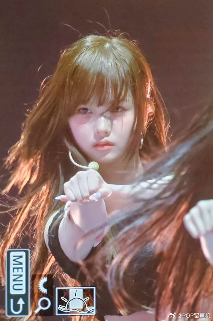 这个妹妹是谁呀，好萌 