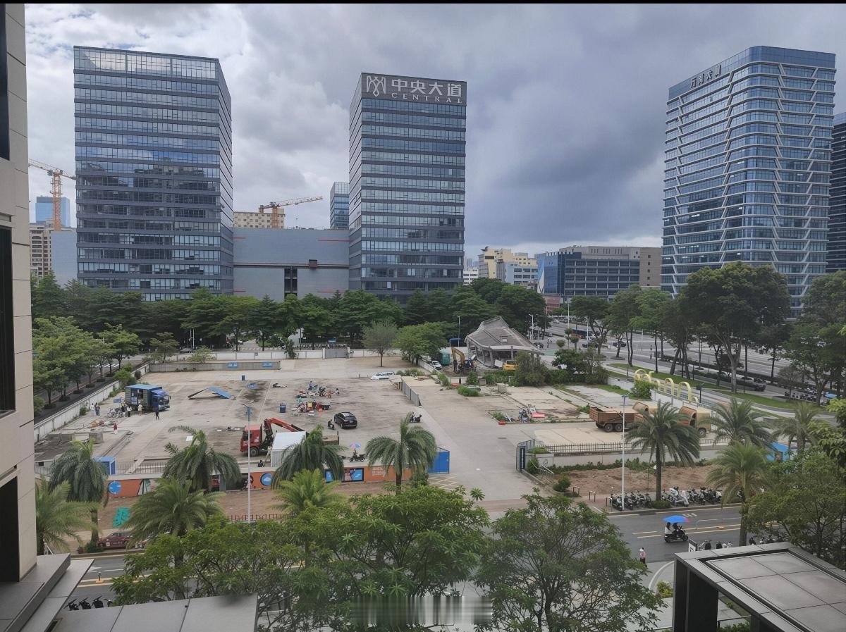 宝安碧海，榕江壹号院隔壁的垃圾站关闭了，这个地块突然在整备，不知道要做什么。 深