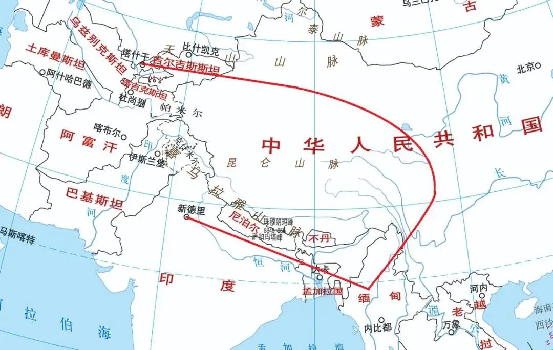 不知大家发现没有，这一次印度总理绕道中国出席上合峰会，咱让他的专机绕了小半个中国