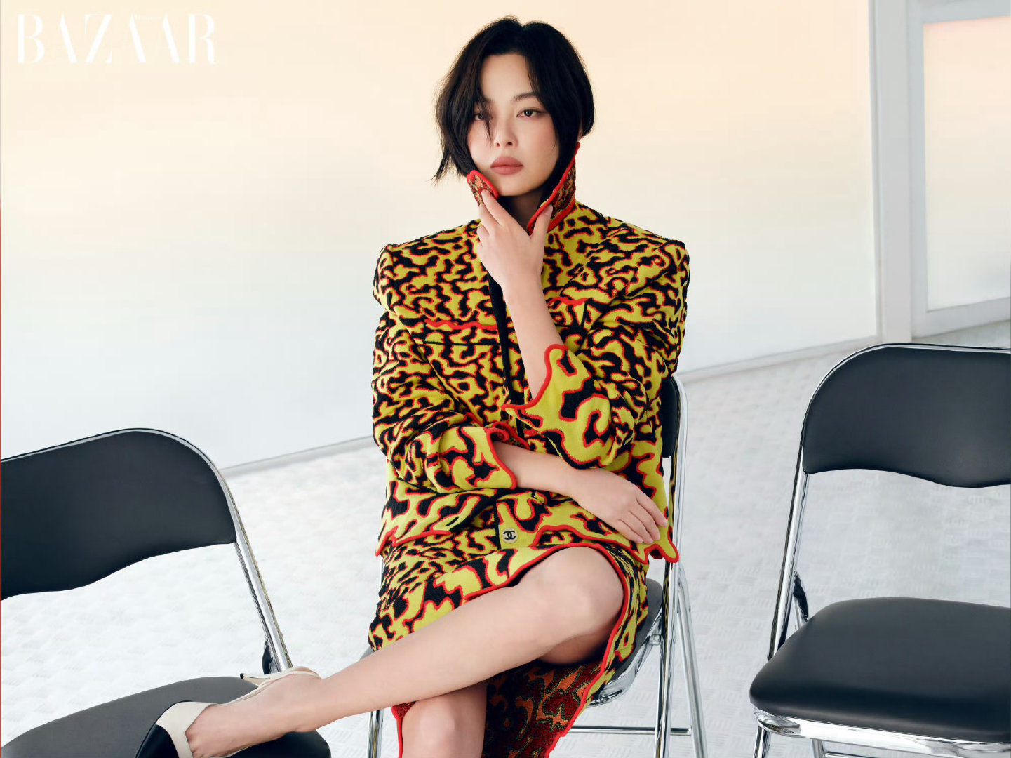 辛芷蕾亚洲封面首秀辛芷蕾主流杂志汇总辛芷蕾《时尚芭莎》五月刊以春风为笔，浅色调勾