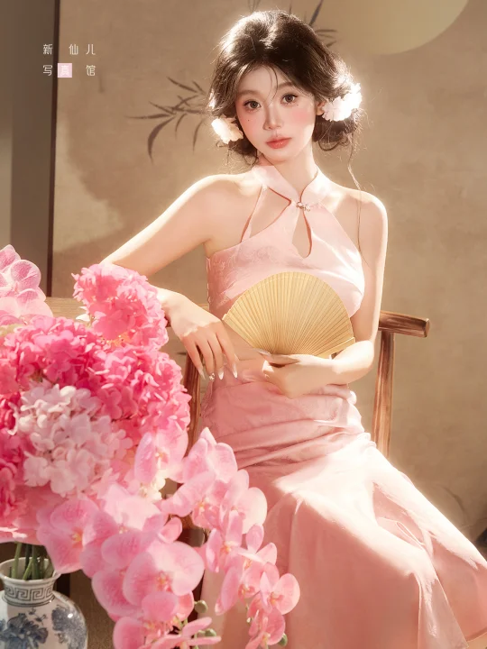 新中式✨粉色旗袍少女写真
