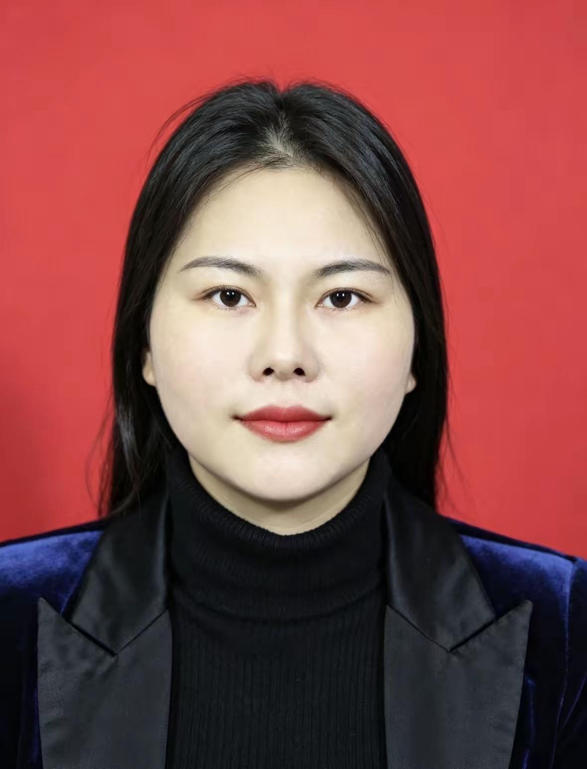 王婷，女，1990年生，湖南衡阳县人，衡阳市衡阳县金兰镇人。2016年6月，相恋