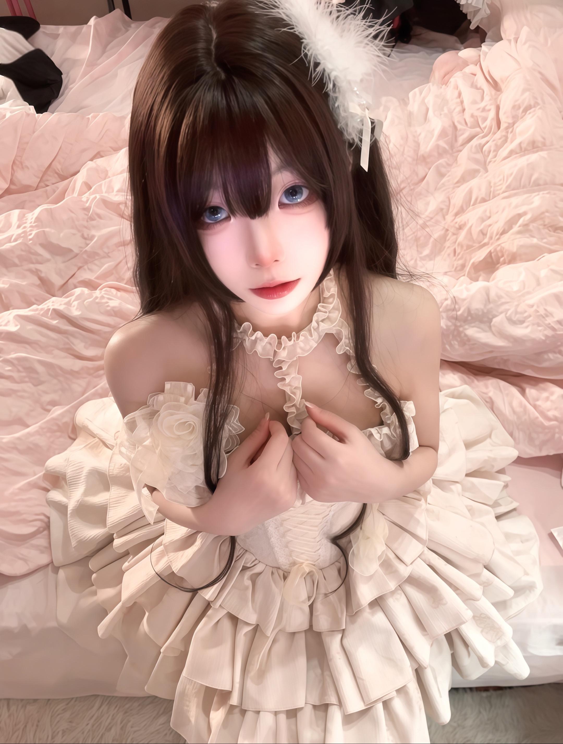 我的生活总是阴雨天 我眼里的世界总是灰色 我总是不幸福