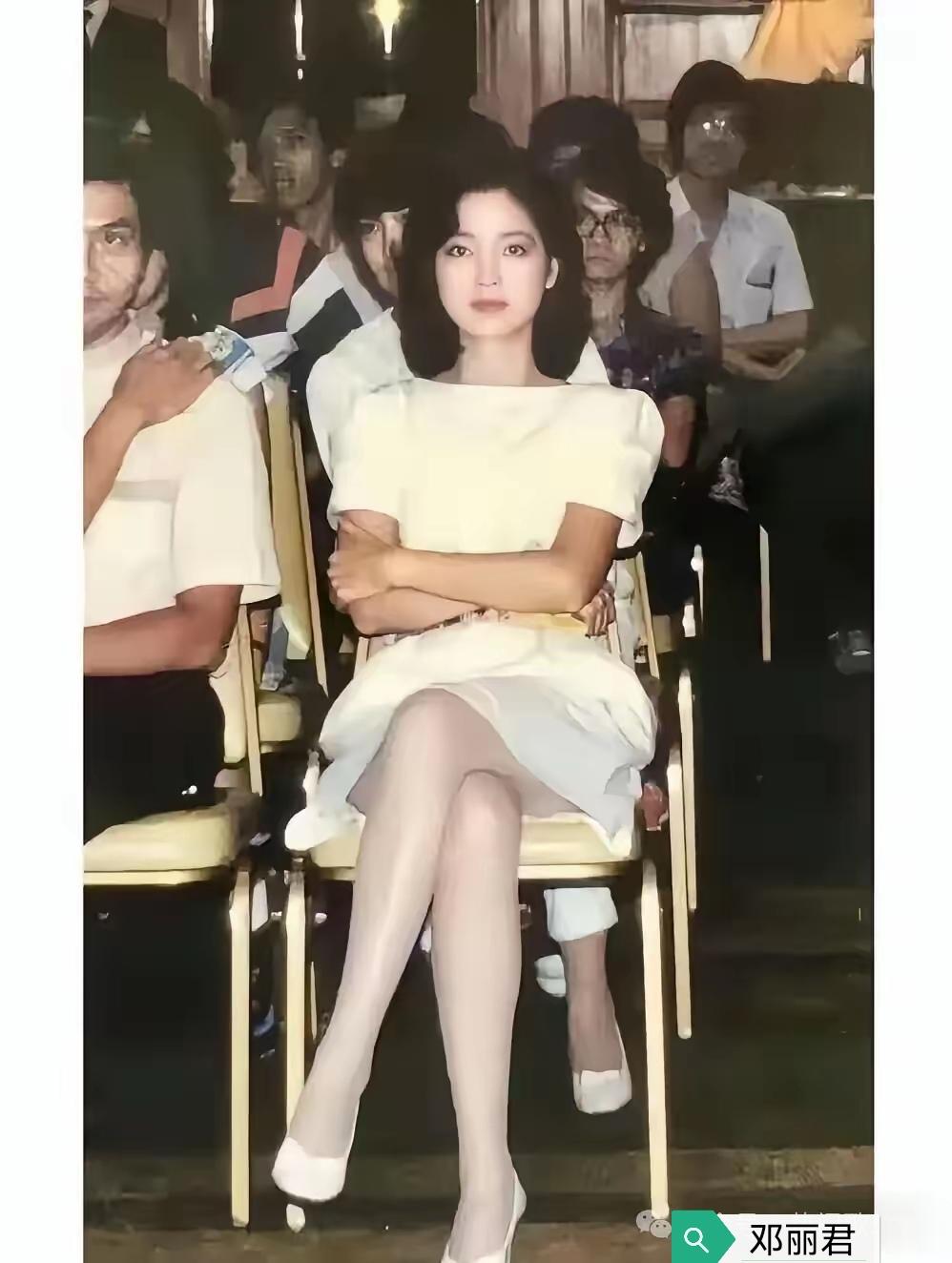 何日君再来？邓丽君一生唱那么多情歌，最后也没有找到一位贴心的“亲密爱人”，42岁
