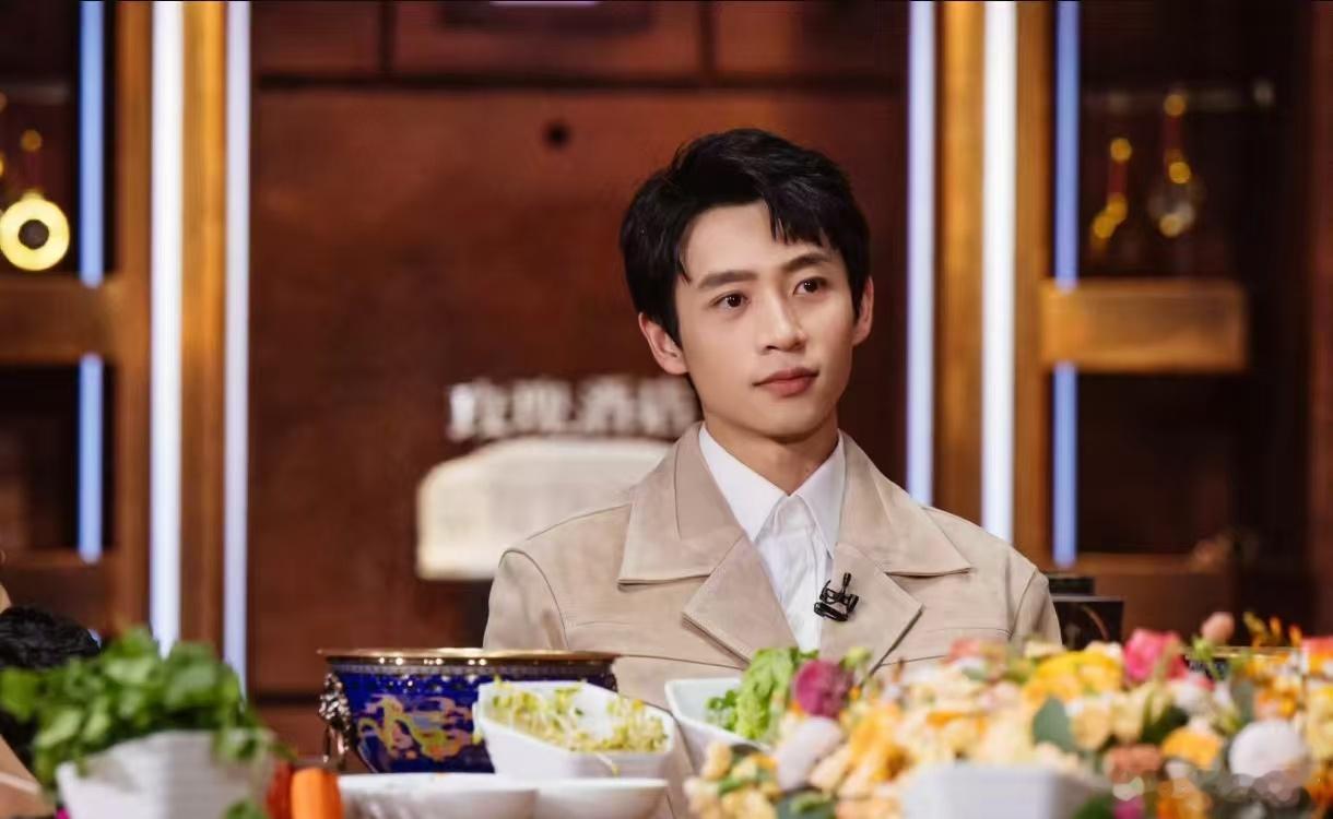 魏晨陈哲远你们不要再打了魏晨陈哲远对抗路随着大侦探真相逐渐浮出水面魏晨与陈哲远在