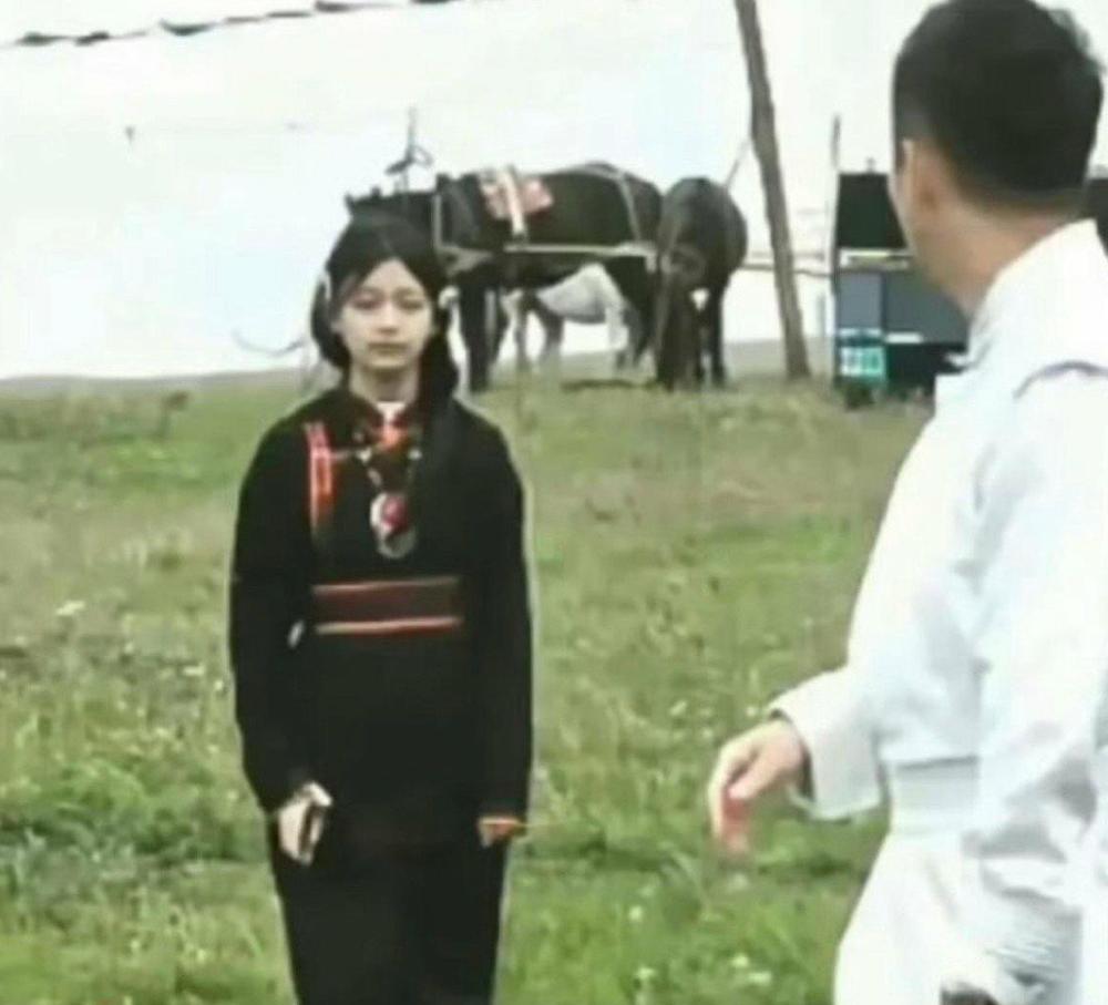 大S的基因，执行了最精确的复制粘贴命令。
没给误差留任何余地。
11岁的小玥儿，