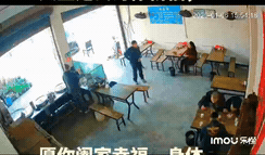 “总会被陌生人不经意间的善意所感动”！
四川一名101岁高龄的奶奶，只因怀念米粉