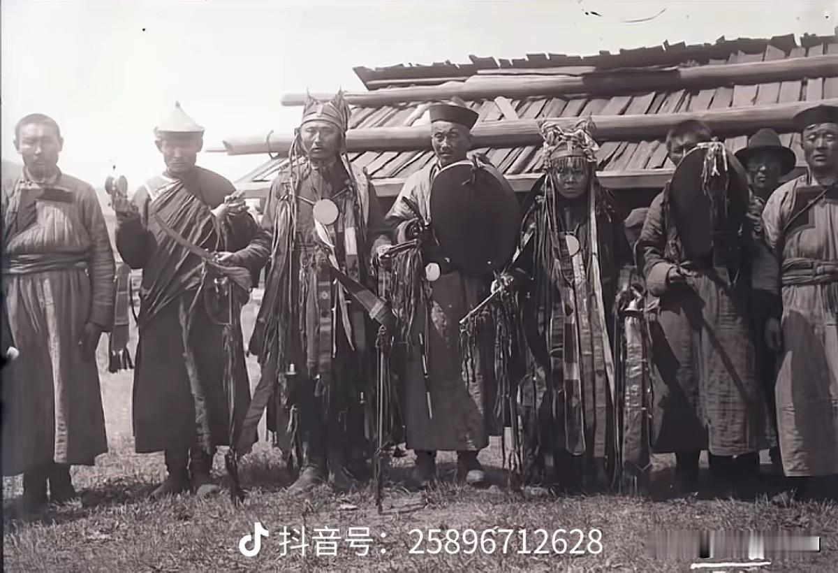 被这班野蛮异族人统治了二百多年，家族无一人入仕，汉奸误国，内奸比敌人危害更大，看