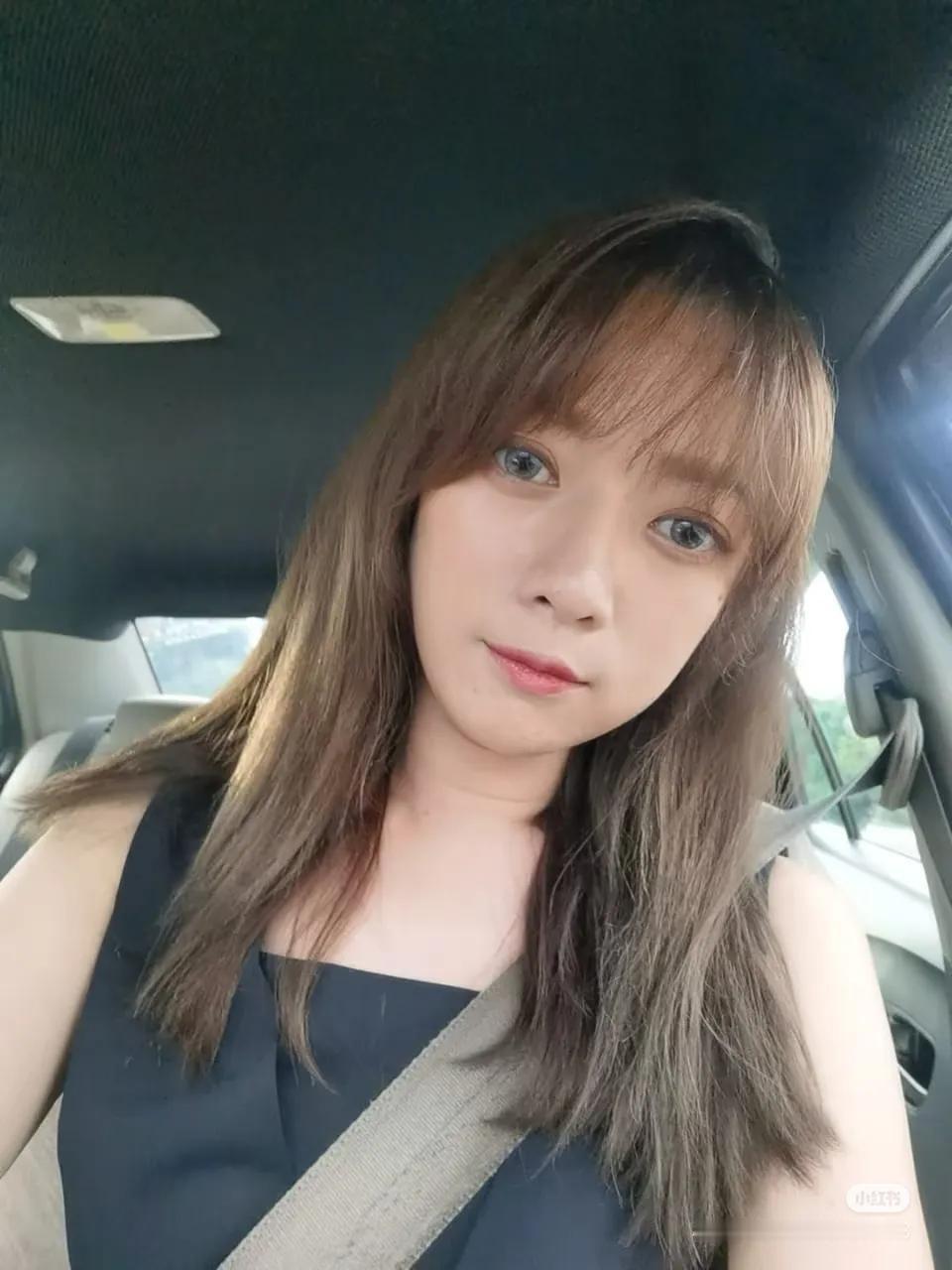 话说大马近几年就推出了许多样靓身材正，气质也相当不错的新晋博主，而雯就是其中之一